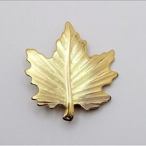 Gold Tone Leaf Brooch Maple Vintage Mid‎ Century Autumn Fall Pin